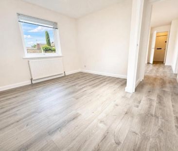 2 bedroom ground floor flat to rent - Photo 3