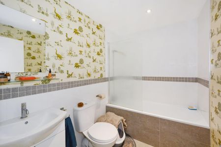 1 bedroom flat to rent - Photo 5