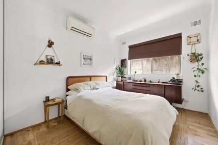 Bright Courtyard Gem in Marrickville - Photo 2