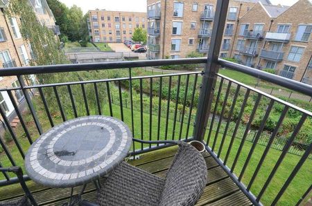 Esparto Way, South Darenth, DA4 - Photo 2