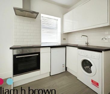 Whitehall Road, Colchester - Photo 2