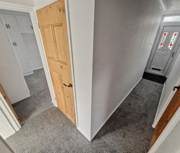 2 bedroom maisonette to rent - Photo 4