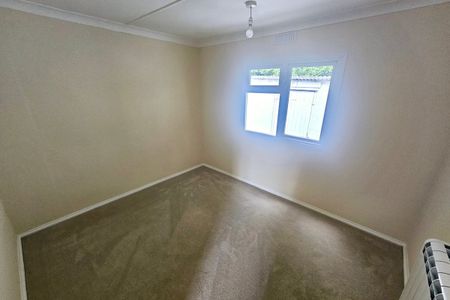 Canada Road - Photo 2