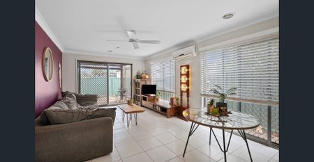 FAMILY HOME IN ASCOT - Photo 2