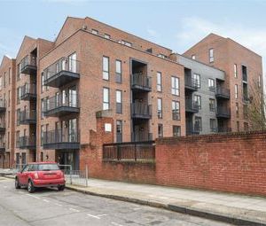 1 Bedrooms Flat to rent in Rope Court, 11 Canoe Walk, London E14 | £ 346 - Photo 1