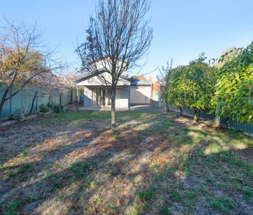 4 BEDROOM HOME IN THE HEART OF THE BALLARAT CBD - Photo 2