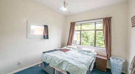 Warm, Furnished Home - Photo 2