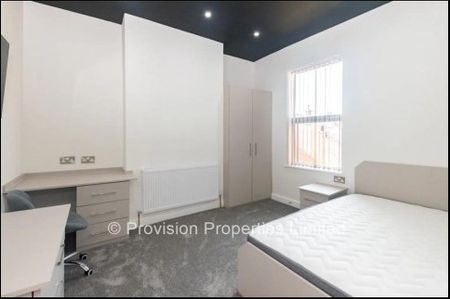 9 Bedroom Regent Park Terrace - Photo 4