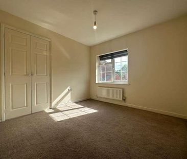 Langley, Slough, SL3 - Photo 6