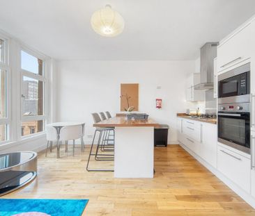 3 bedroom flat to rent - Photo 6
