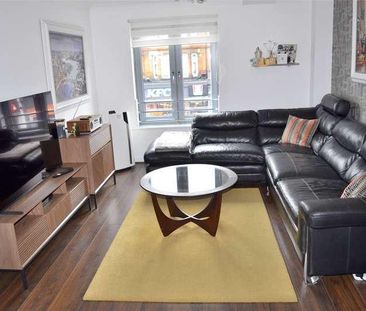 Woodcote Road, Wallington, SM6 - Photo 2