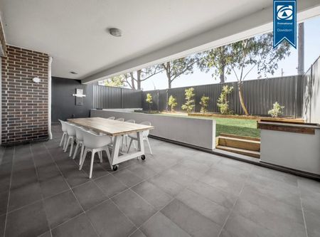 Modern 2-Bedroom Unit in Peakhurst - Photo 5