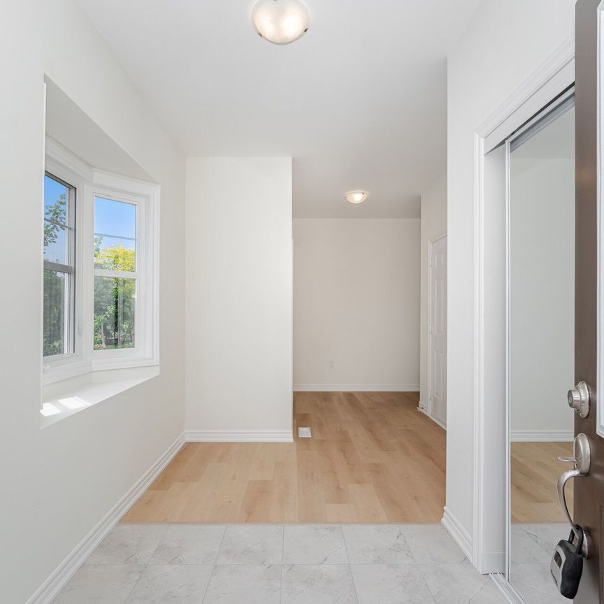 For Lease - 16 Ravenscraig Place, Innisfil, Ontario - Photo 1