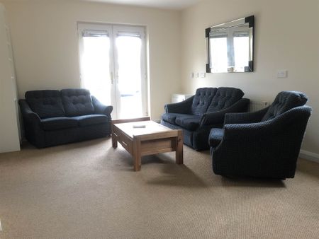 1 Maldon Court, BELFAST, BT12 6GY - Photo 5