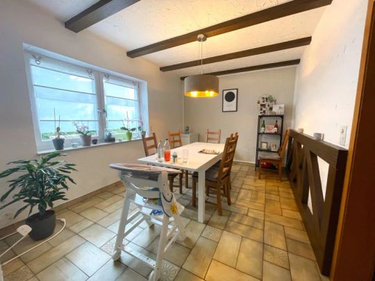 Großzügige Erdgeschosswohnung mit Terrasse, Garten und Garage in Nürnberg-Fischbach! - Foto 1