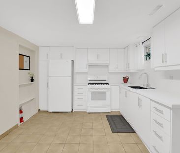 For Lease - 39 Airdrie Drive, Vaughan, Ontario - Photo 3