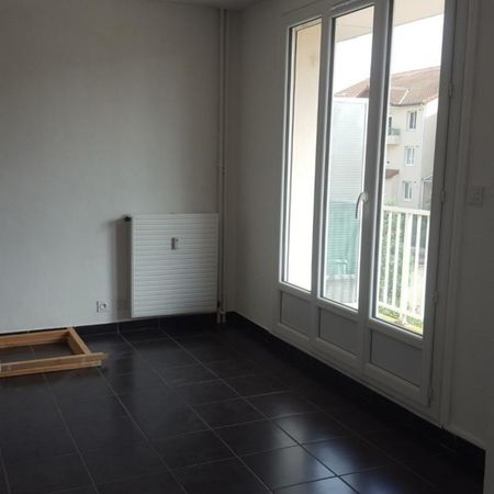 APPARTEMENT T1 A LOUER A LE COTEAU - Photo 4