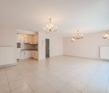 Appartement te huur - foto 3