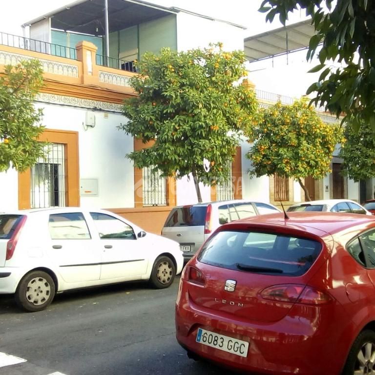 Piso en alquiler en Cerro Amate - Photo 1