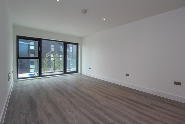 Waterford House, Bayscape, Cardiff Marina - Photo 1