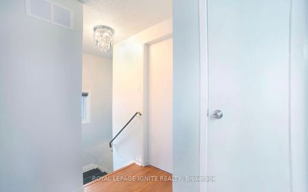 Detached Home For Lease | E8135670 - Photo 5