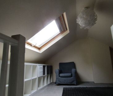 3 bed Semi-Detached - To Let - Photo 6