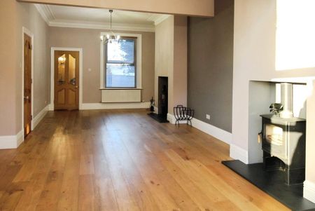 4 bedroom terraced house to rent - Photo 3