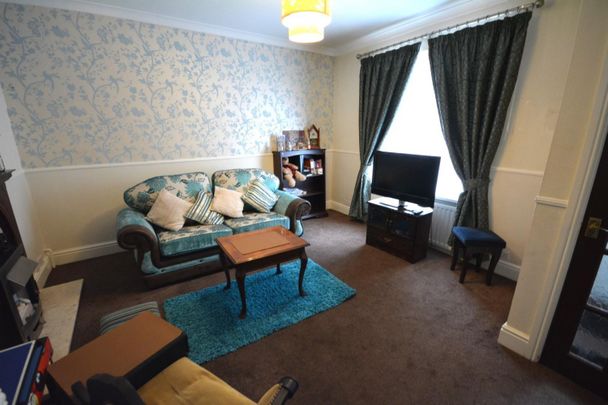 2 bedroom House To Let - Photo 1