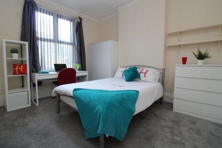 Harcourt Road, S10 - Photo 1