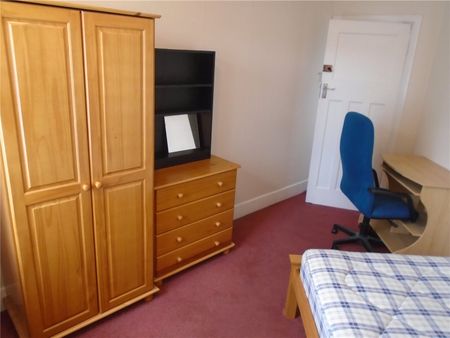 5 bedroom semi-detached house to rent - Photo 3