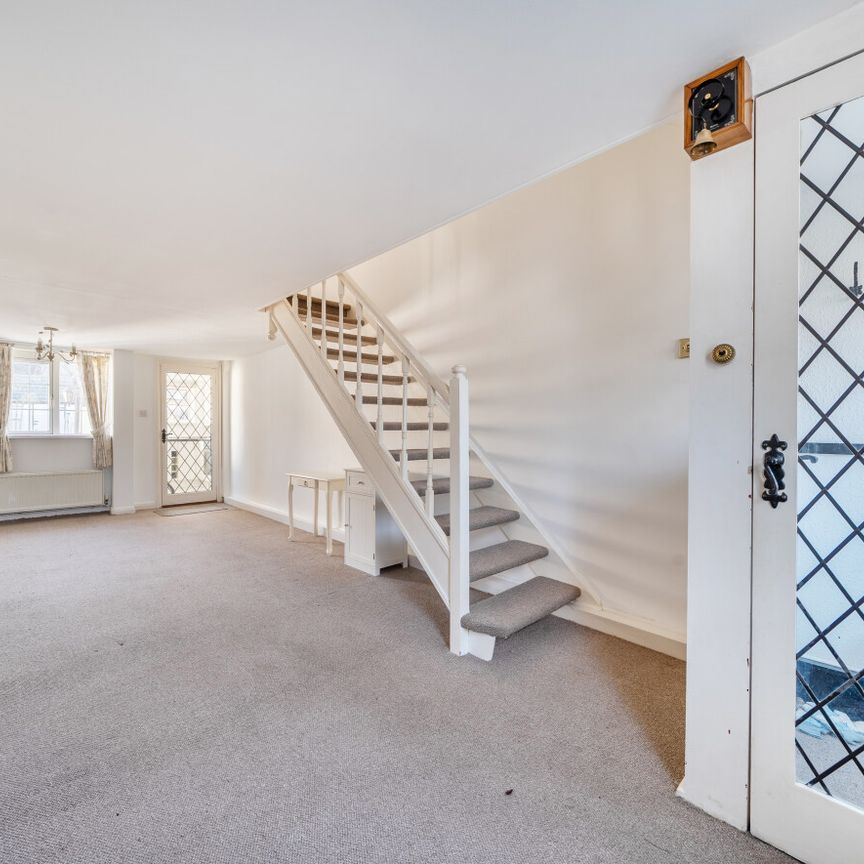 2 bedroom terraced house to rent - Photo 1