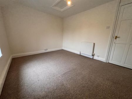 3 bedroom terraced house to rent - Photo 4