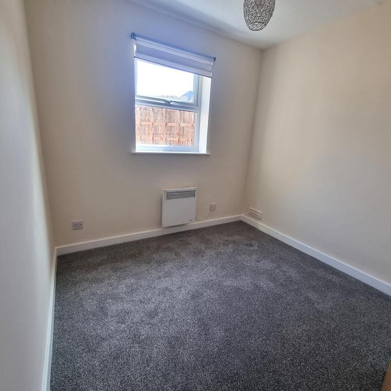 2 bedroom maisonette to rent - Photo 1