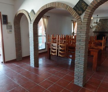 3 Bedrooms HouseEstepona - Photo 3