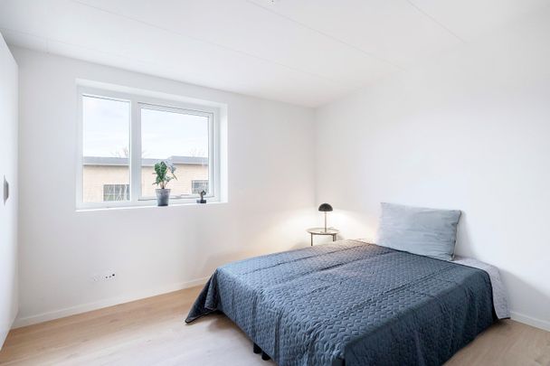 MODERNE OG FLOT 4-VÆRELSES RÆKKEHUS PÅ ENGBODALEN - Foto 1