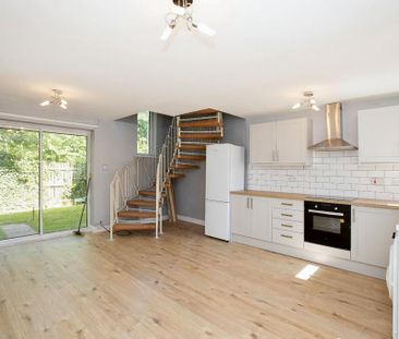 2 bedroom terraced house to rent - Photo 3