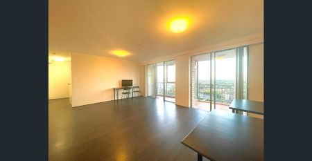 Modern Two Bedroom Apartment - Photo 5