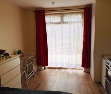 Studio Flat, Grenoble Gardens, N13 - Photo 1