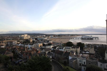 Weston-Super-Mare - Photo 5