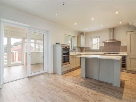 3 bedroom house to rent - Photo 3