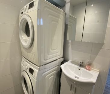 Mysig attefallshus i familjevänligt område i Tumba! - Photo 3