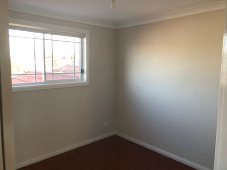 4 Bedroom Family Home, in a Prime Location! - Photo 3