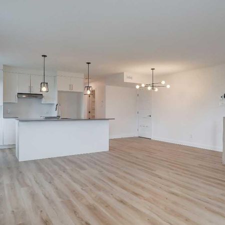 Charmant Appartement 5 1/2 à louer - Estrie / East Angus - Tranquilité et animaux acceptés* - Photo 3