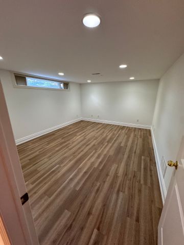 For Lease - 4 Beaver Bend Crescent, Toronto, Ontario - Photo 2