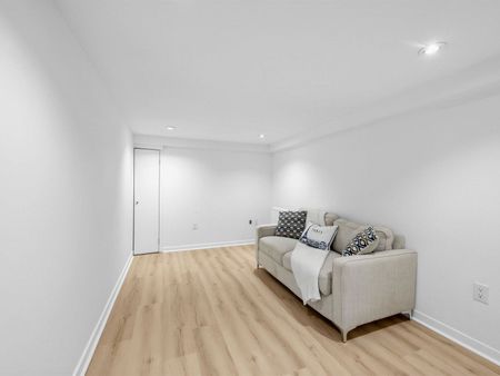 For Lease - 29 Raglan Avenue, Toronto, Ontario - Photo 4