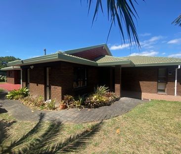 Botany Downs newly renovated 3 bedroom home! - Photo 3