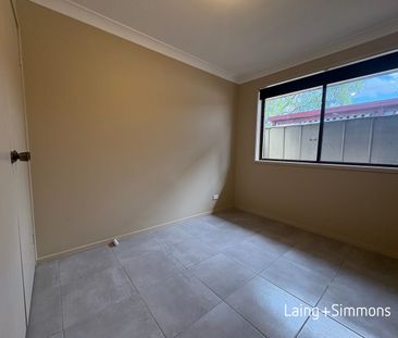 27 Barnard Cres, Oakhurst, NSW 2761 - Photo 6