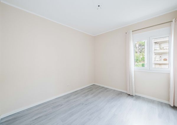 APARTAMENTO T4 EM ALFRAGIDE MOBILADO