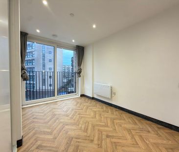 Studio to rent - Photo 5