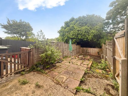 3 bedroom house to rent Lavender Hill, Tonbridge, TN9 - Photo 4